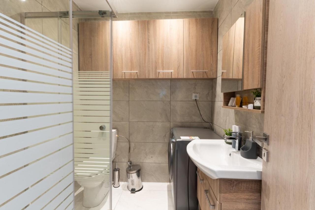 Aiolos Luxury Suite 3 Agios Dimitrios Near Metro Афины Экстерьер фото